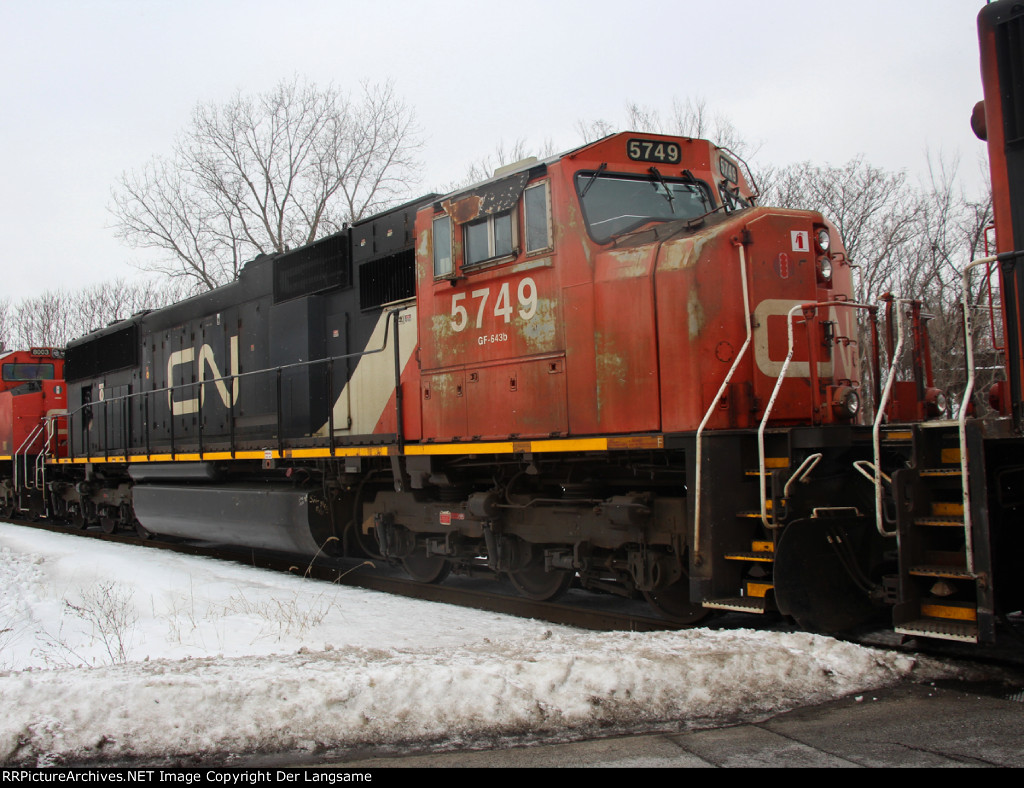 CN 5749